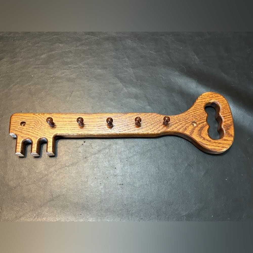 Swiss Valley Furniture Vintage Wooden Key Holder